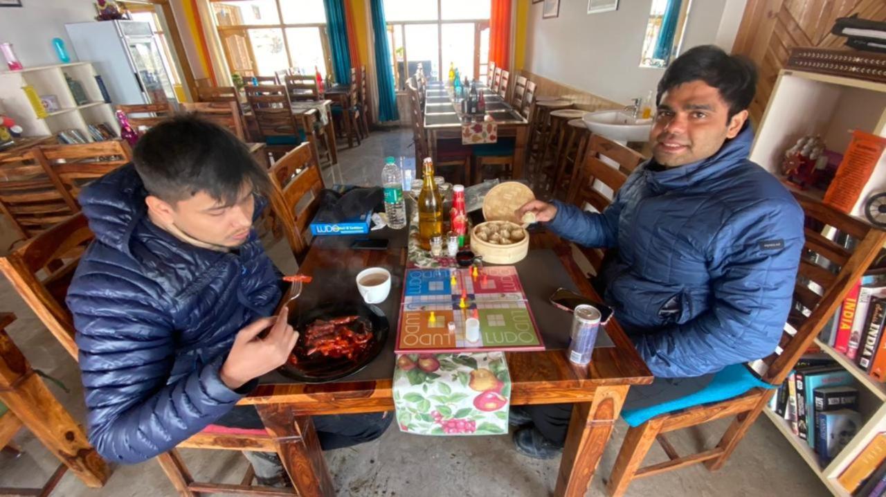 The Alpinist Cafe And Retreat Hotel Kaza Luaran gambar